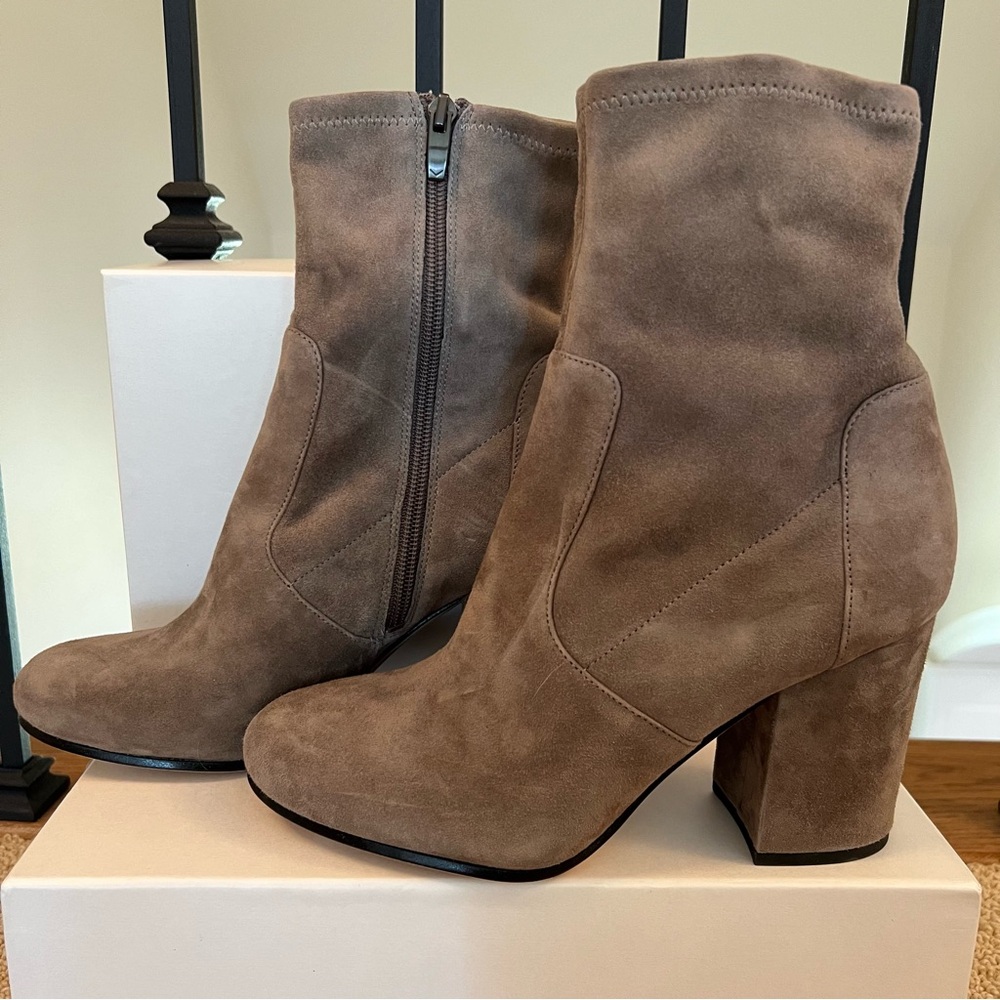 Via Spiga ankle boots